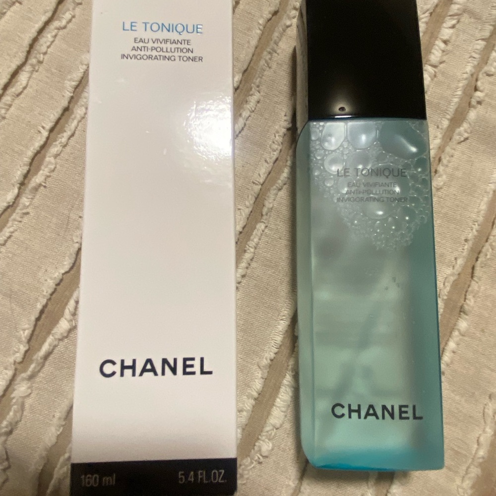 NWT Chanel LE TONIQUE full size